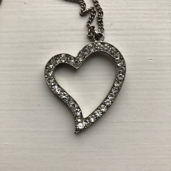 Silver & diamond heart cutout pendant necklace - Picture 2 of 7